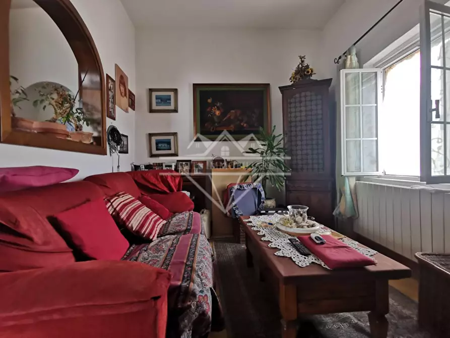 Immagine 6 di Porzione di casa in vendita  a Carrara
