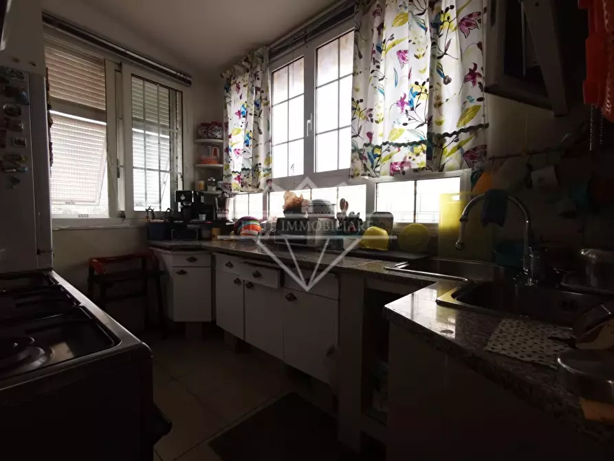 Immagine 8 di Porzione di casa in vendita  a Carrara