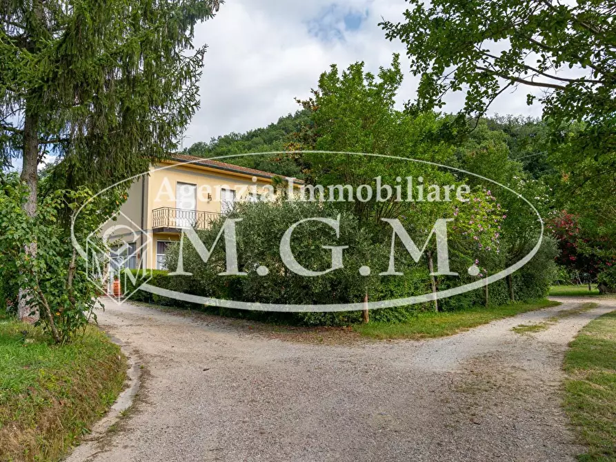 Immagine 1 di Casa indipendente in vendita  a Santa Maria A Monte