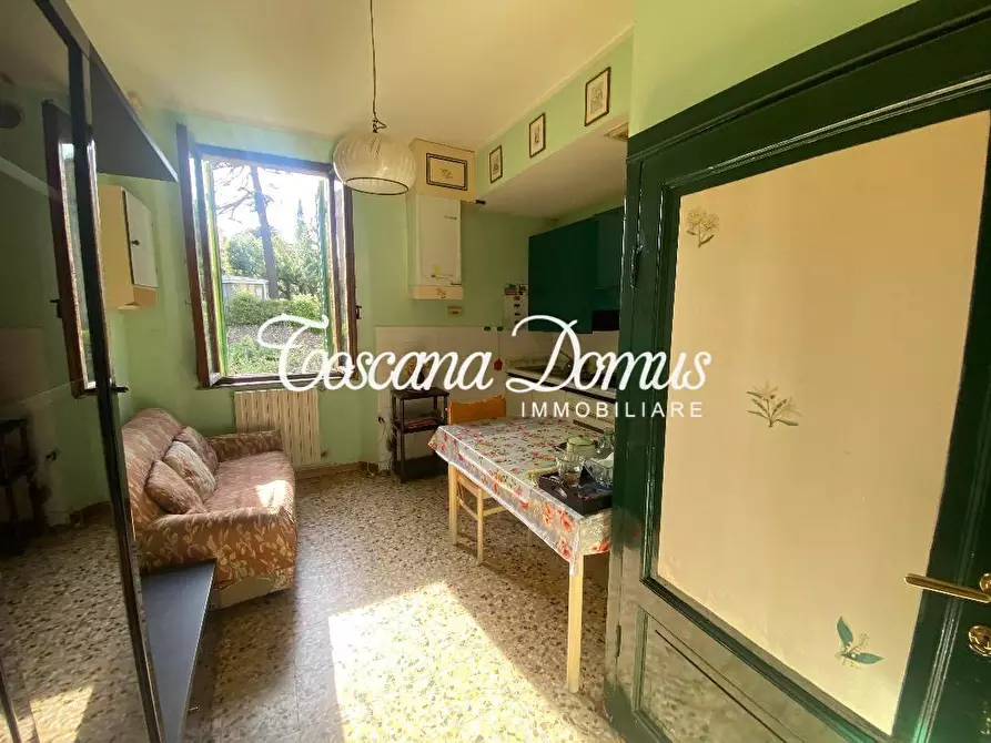 Immagine 2 di Appartamento in vendita  a Siena