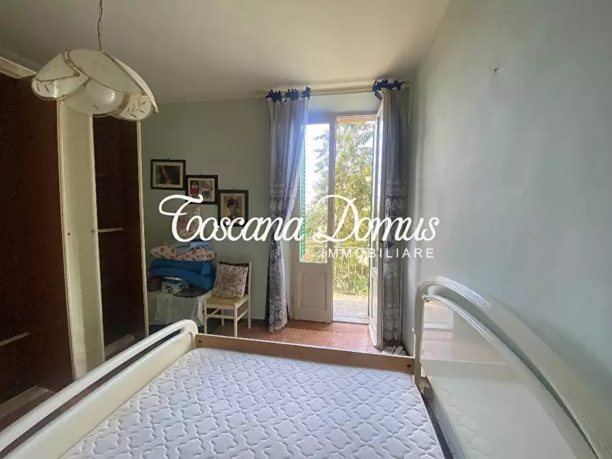 Immagine 11 di Appartamento in vendita  a Siena