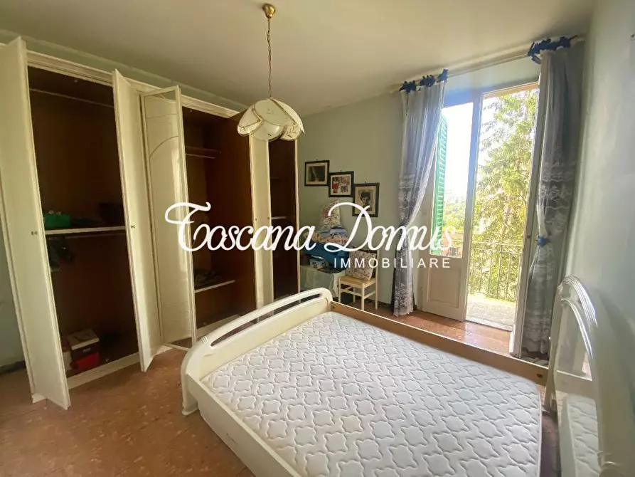 Immagine 9 di Appartamento in vendita  a Siena