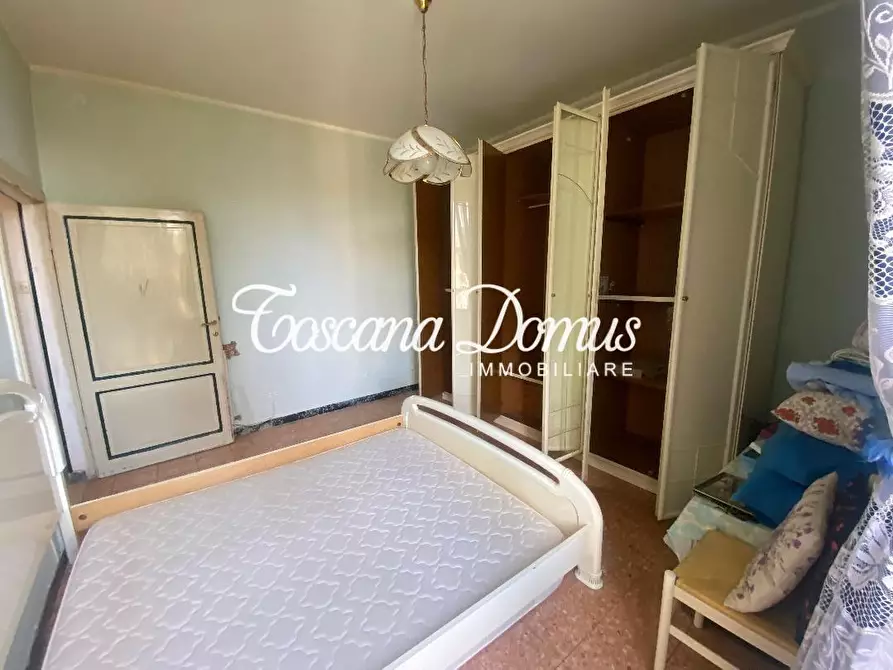 Immagine 10 di Appartamento in vendita  a Siena