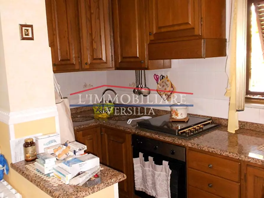 Immagine 28 di Villa in vendita  a Massa