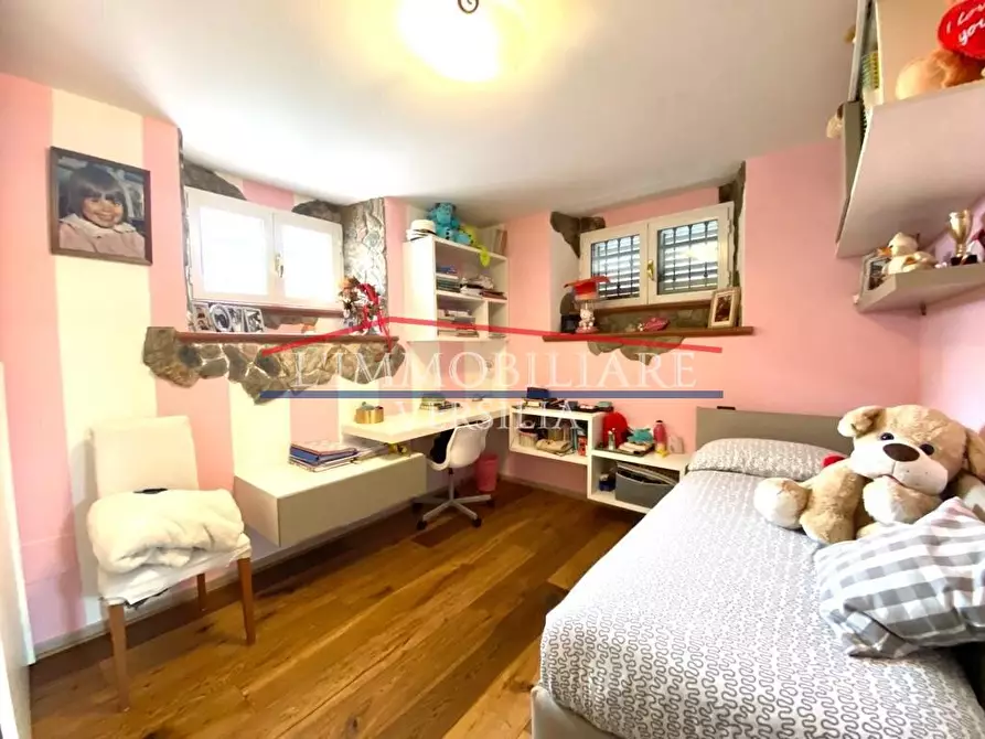 Immagine 19 di Casa semindipendente in vendita  a Massa