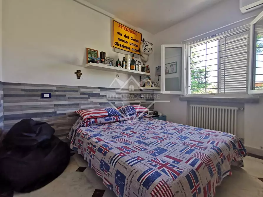 Immagine 20 di Villa in vendita  a Carrara