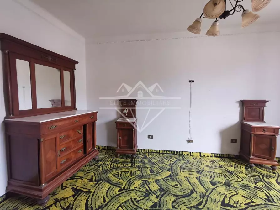 Immagine 13 di Appartamento in vendita  a Carrara