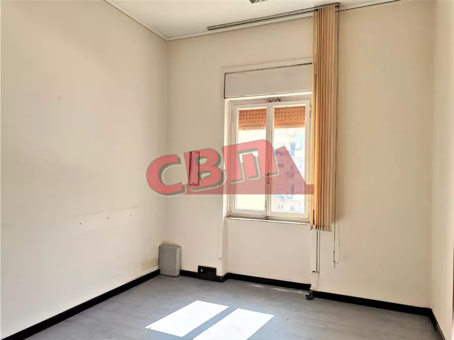 Immagine 6 di Ufficio in affitto  a Livorno