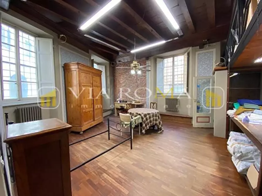 Immagine 9 di Appartamento in vendita  a Lucca