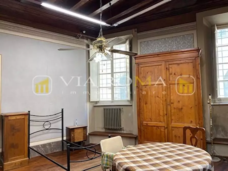 Immagine 5 di Appartamento in vendita  a Lucca