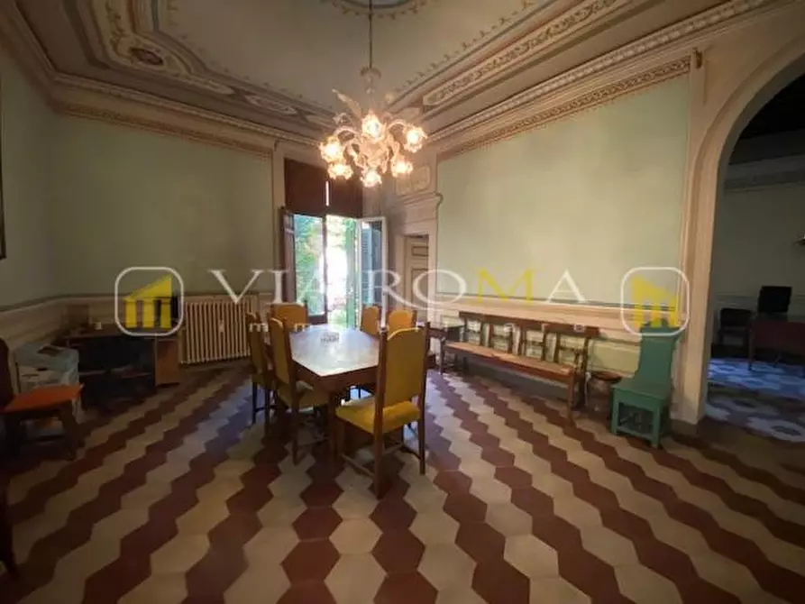 Immagine 20 di Appartamento in vendita  a Lucca