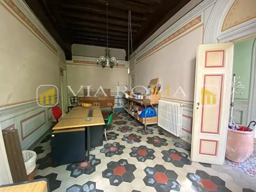 Immagine 14 di Appartamento in vendita  a Lucca