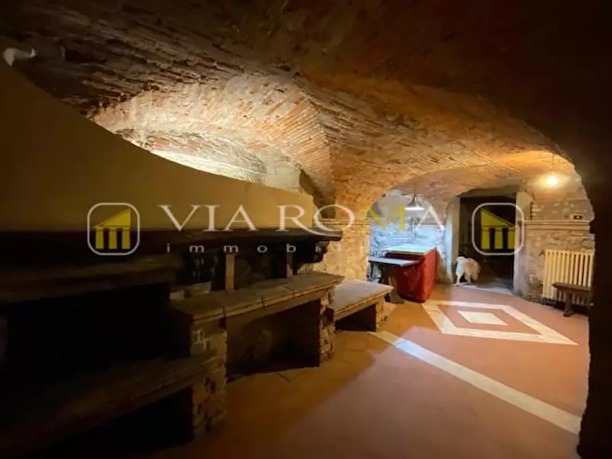 Immagine 45 di Appartamento in vendita  a Lucca