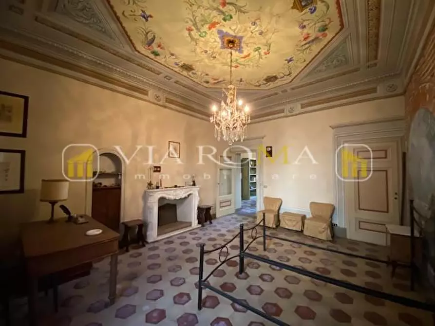 Immagine 4 di Appartamento in vendita  a Lucca