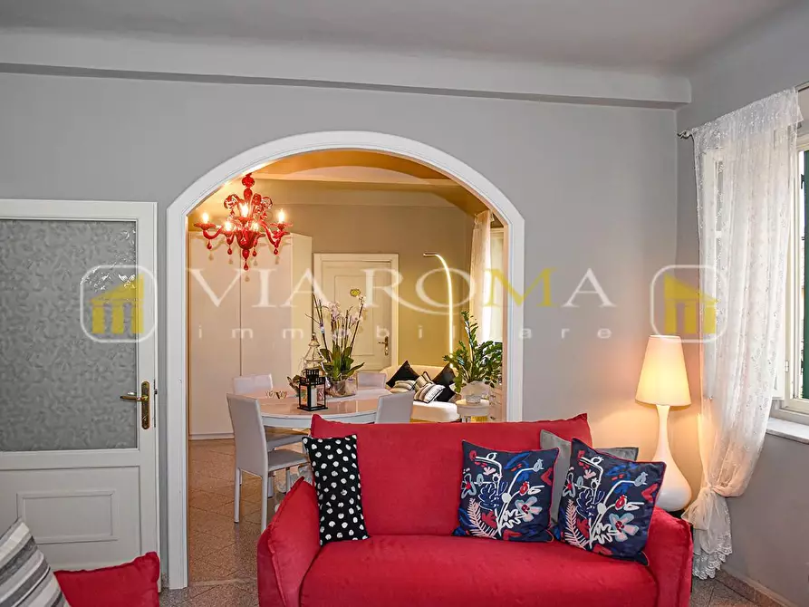 Immagine 3 di Appartamento in vendita  a Lucca