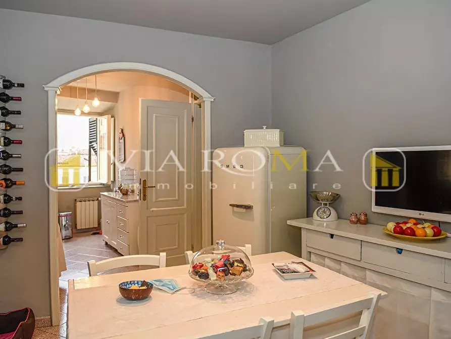 Immagine 8 di Appartamento in vendita  a Lucca