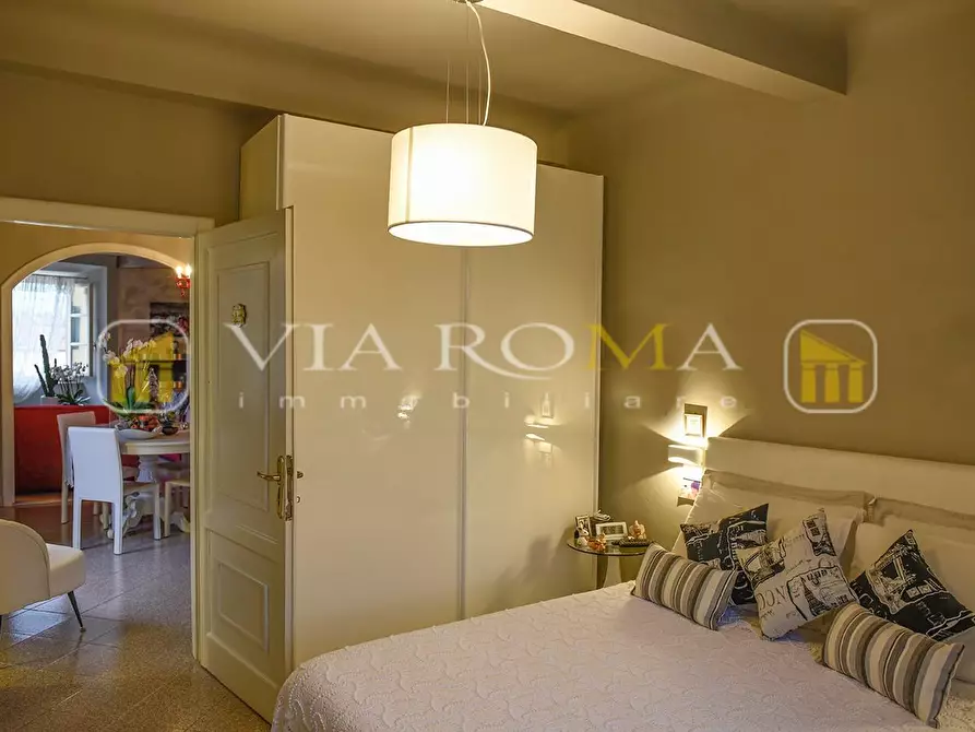Immagine 5 di Appartamento in vendita  a Lucca