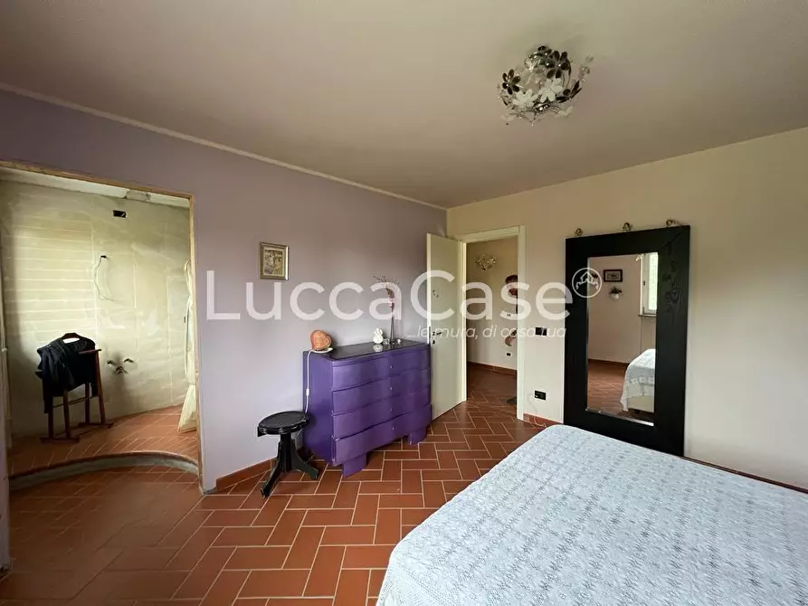 Immagine 24 di Villa in vendita  a Capannori