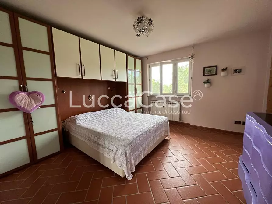 Immagine 22 di Villa in vendita  a Capannori