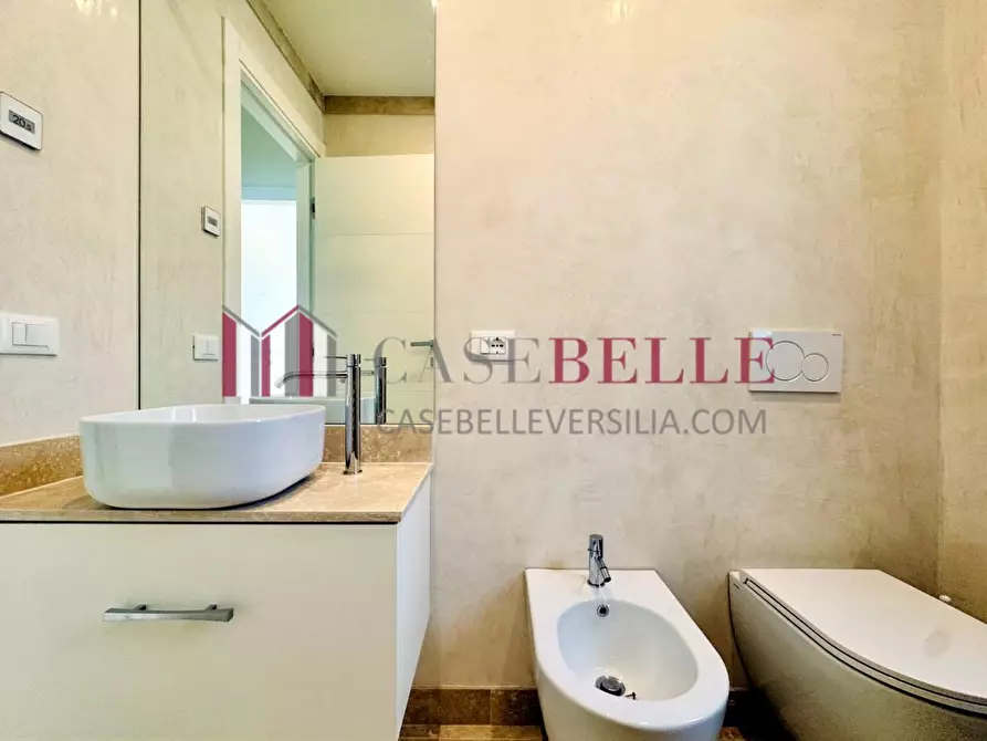 Immagine 16 di Casa indipendente in vendita  a Pietrasanta