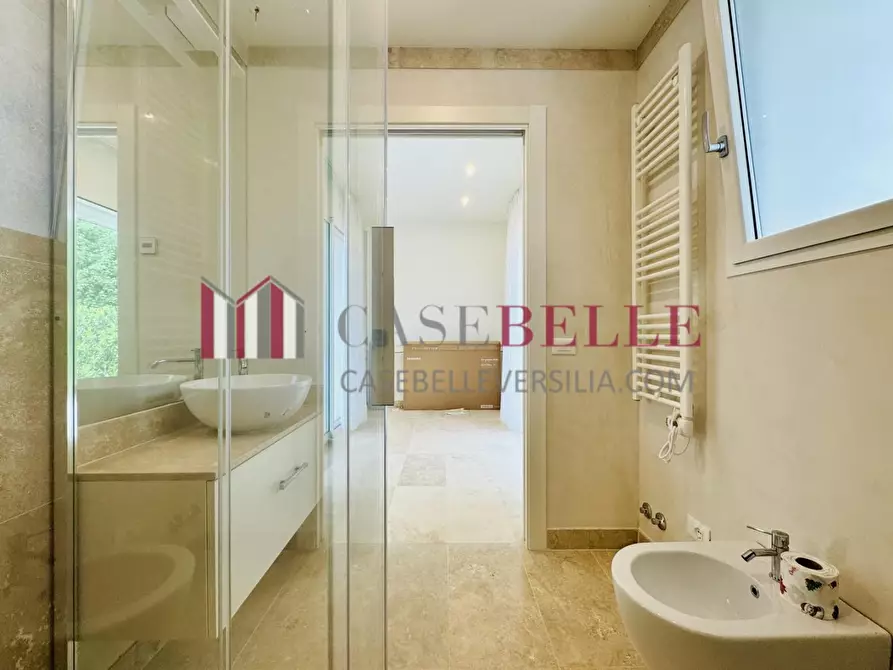 Immagine 19 di Casa indipendente in vendita  a Pietrasanta