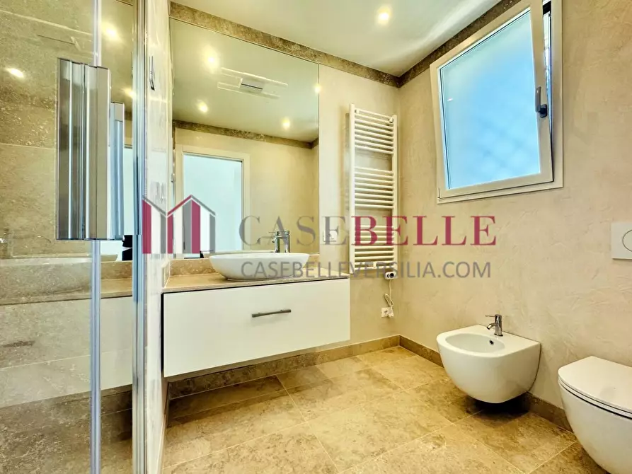 Immagine 39 di Casa indipendente in vendita  a Pietrasanta