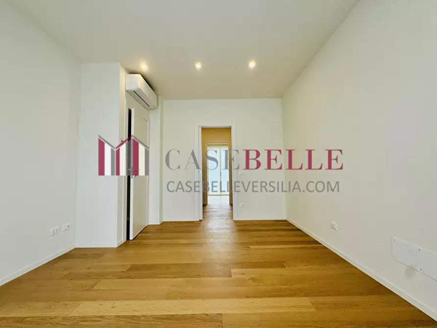 Immagine 27 di Casa indipendente in vendita  a Pietrasanta