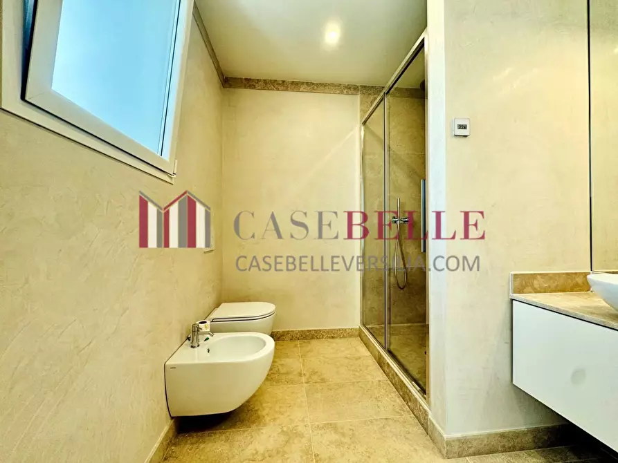 Immagine 46 di Casa indipendente in vendita  a Pietrasanta