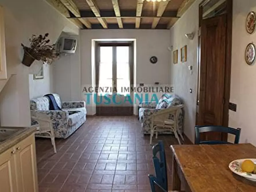 Immagine 32 di Agriturismo in vendita  a Volterra