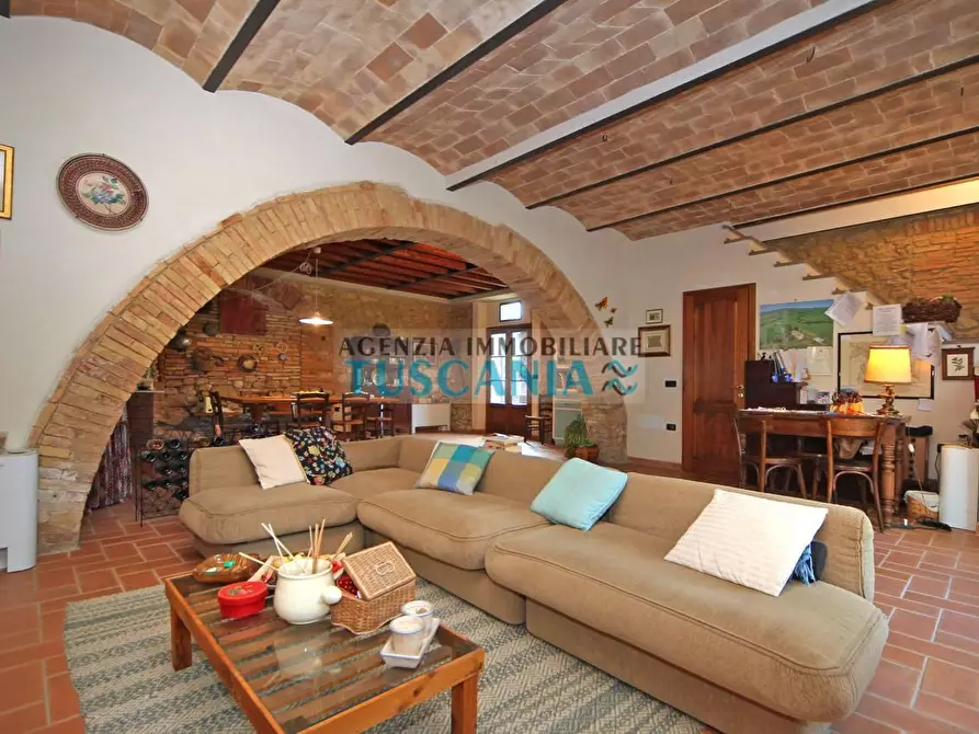 Immagine 24 di Agriturismo in vendita  a Volterra