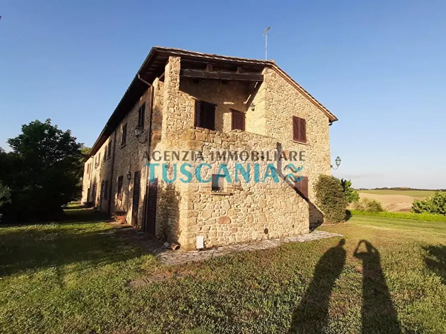 Immagine 23 di Agriturismo in vendita  a Volterra