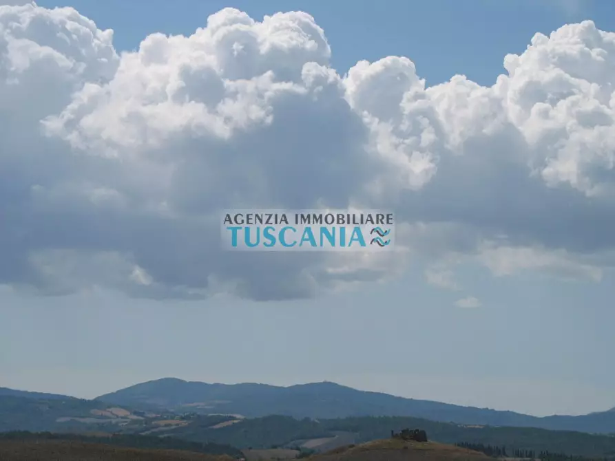 Immagine 75 di Agriturismo in vendita  a Volterra