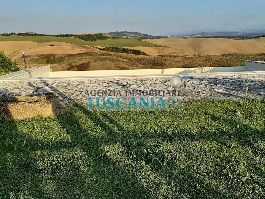 Immagine 13 di Agriturismo in vendita  a Volterra