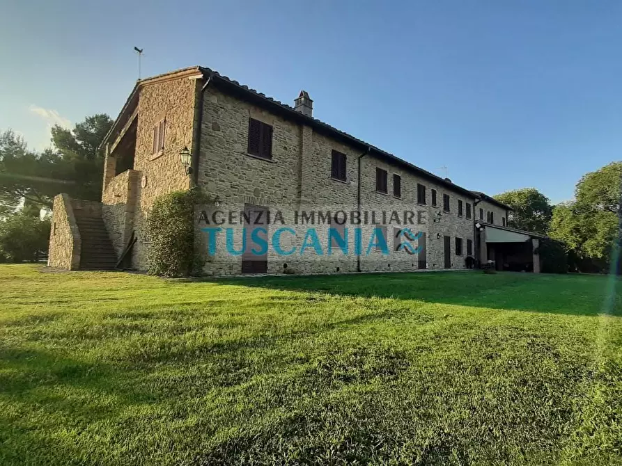 Immagine 18 di Agriturismo in vendita  a Volterra