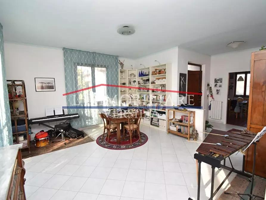 Immagine 4 di Casa bifamiliare in vendita  a Massa