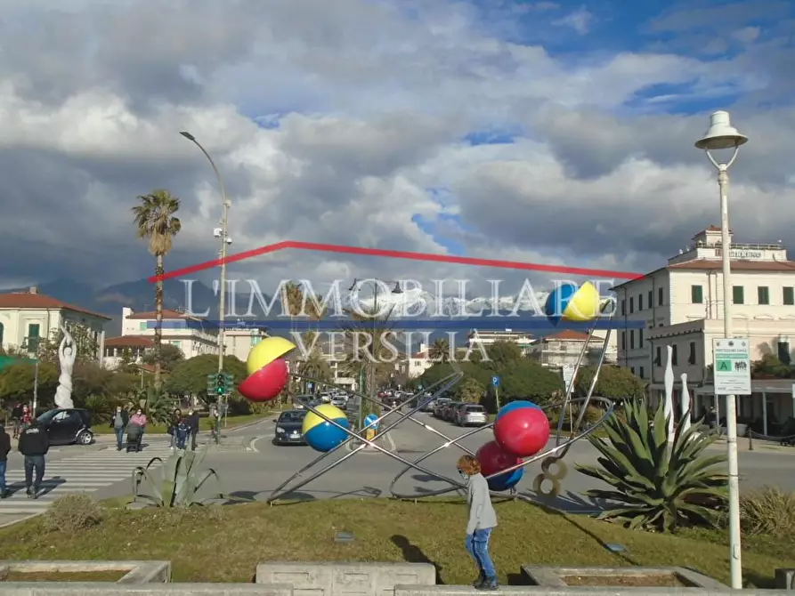 Immagine 33 di Casa bifamiliare in vendita  a Massa