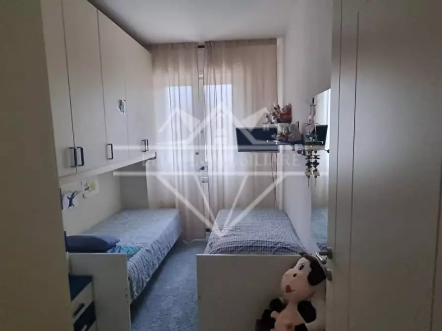 Immagine 11 di Appartamento in vendita  a Carrara