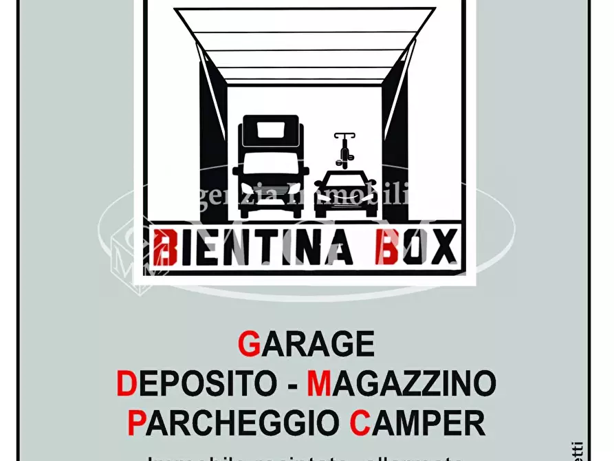 Immagine 1 di Garage in vendita  a Bientina