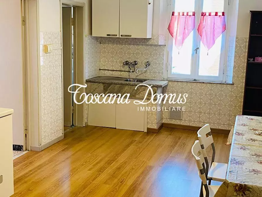 Immagine 5 di Appartamento in vendita  a Siena