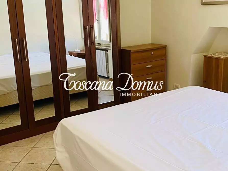 Immagine 17 di Appartamento in vendita  a Siena