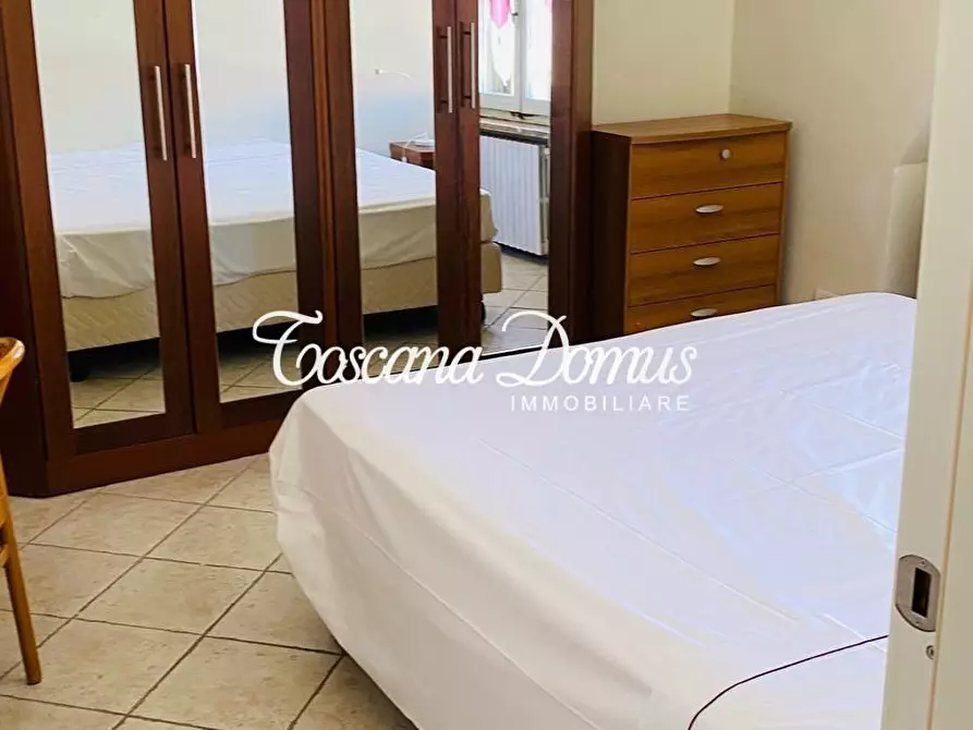 Immagine 11 di Appartamento in vendita  a Siena