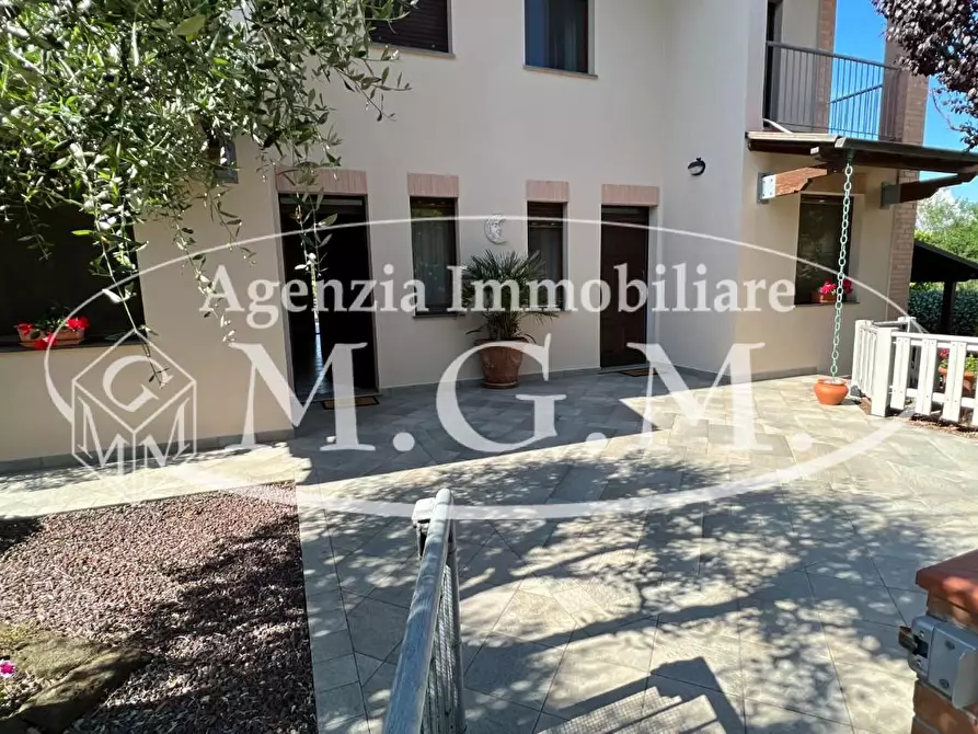 Immagine 9 di Villetta a schiera in vendita  a Santa Maria A Monte