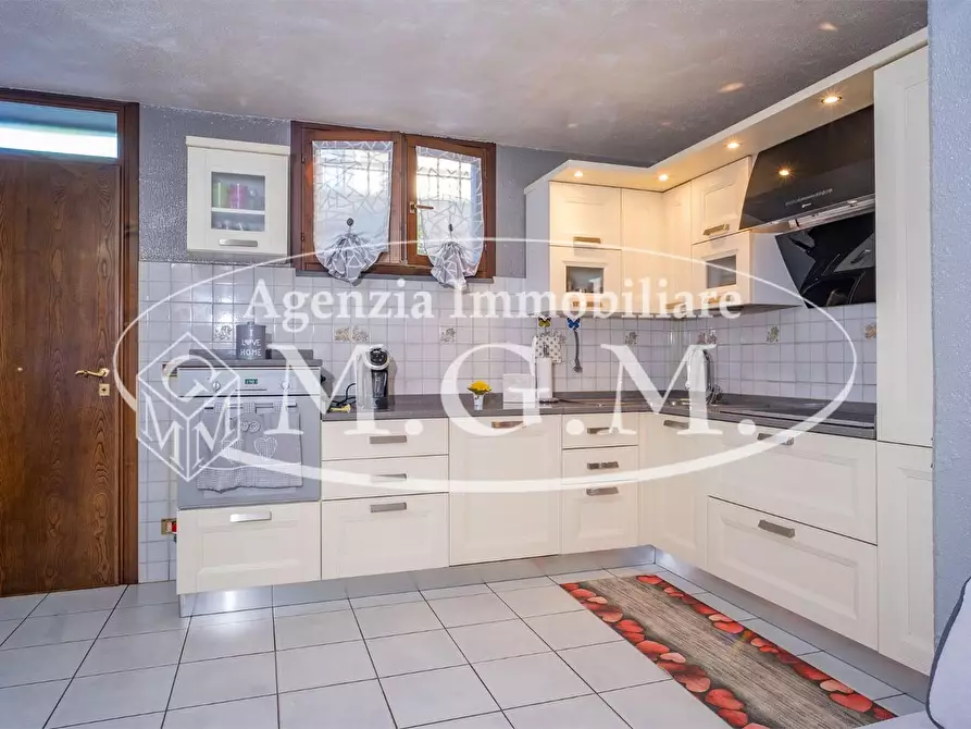 Immagine 38 di Villetta a schiera in vendita  a Santa Maria A Monte