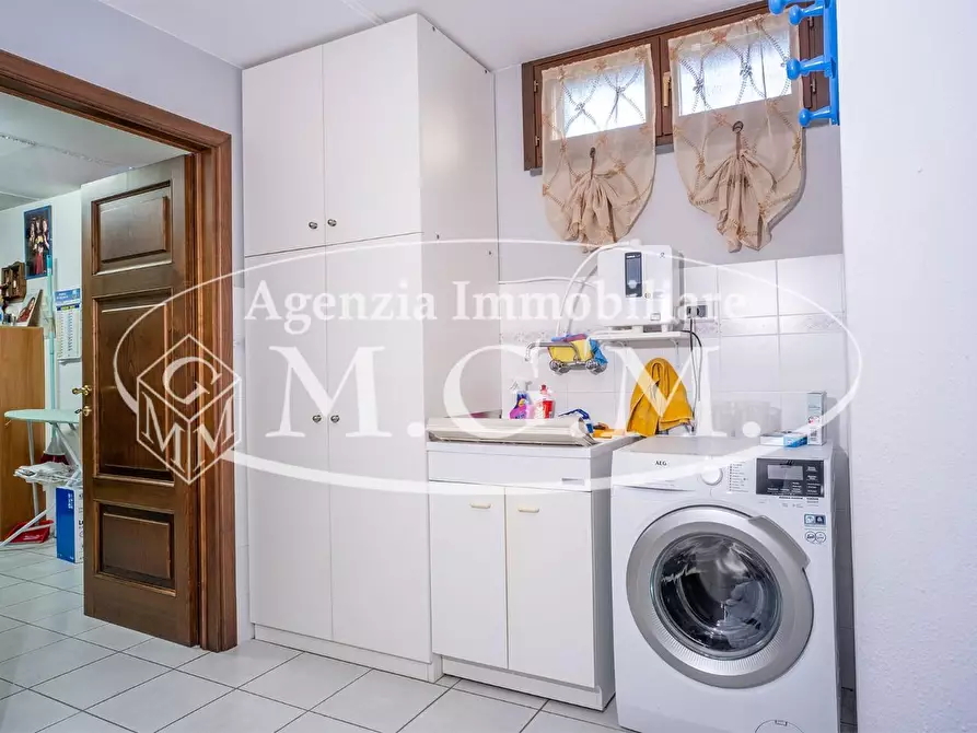 Immagine 46 di Villetta a schiera in vendita  a Santa Maria A Monte