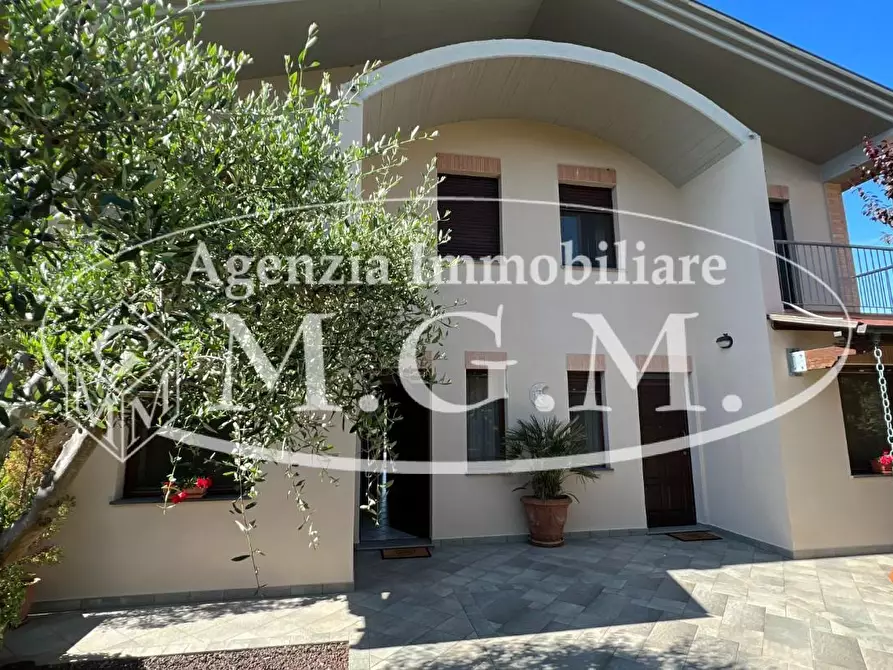 Immagine 7 di Villetta a schiera in vendita  a Santa Maria A Monte