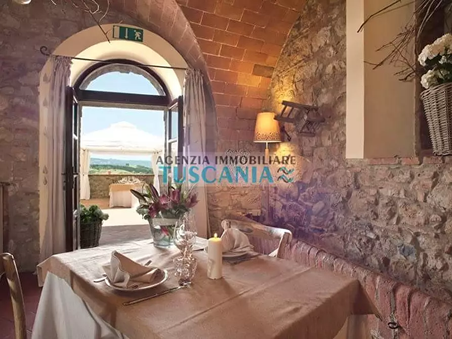 Immagine 10 di Agriturismo in vendita  a Volterra