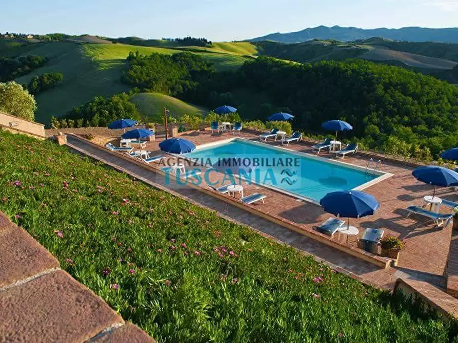 Immagine 3 di Agriturismo in vendita  a Volterra