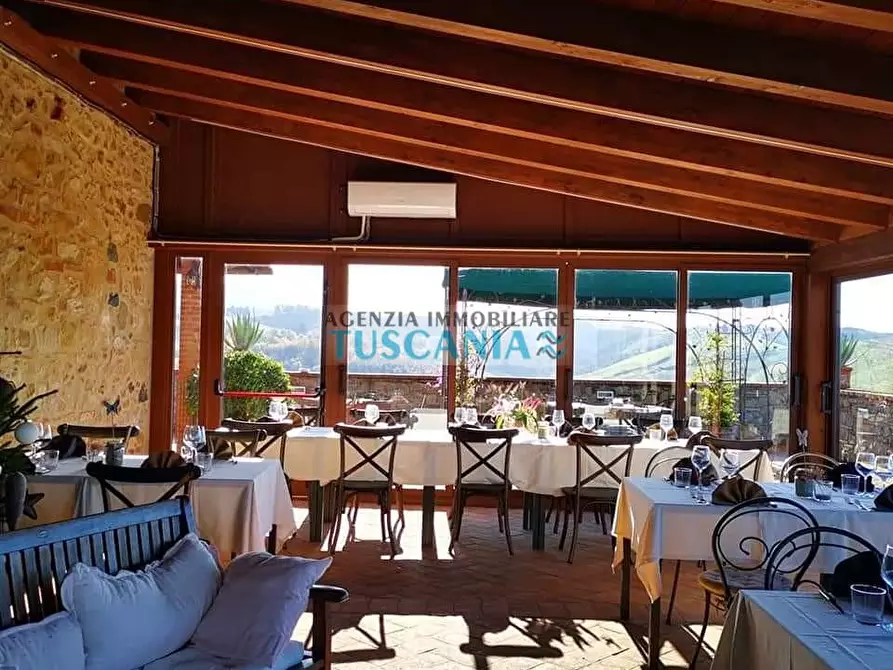 Immagine 9 di Agriturismo in vendita  a Volterra