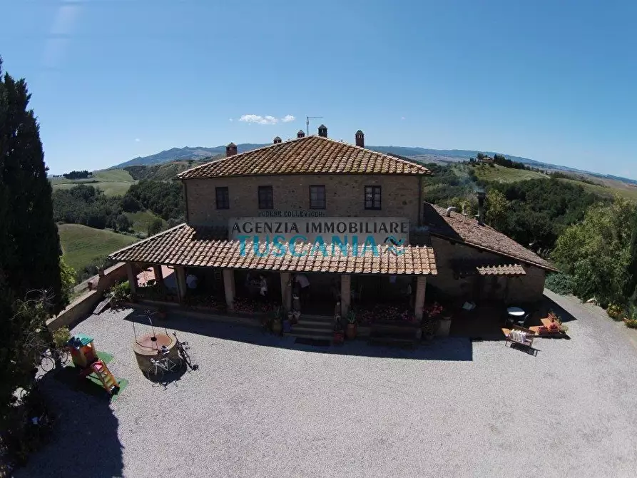 Immagine 19 di Agriturismo in vendita  a Volterra