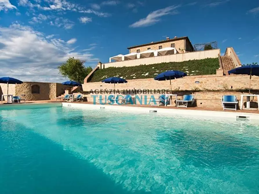 Immagine 1 di Agriturismo in vendita  a Volterra